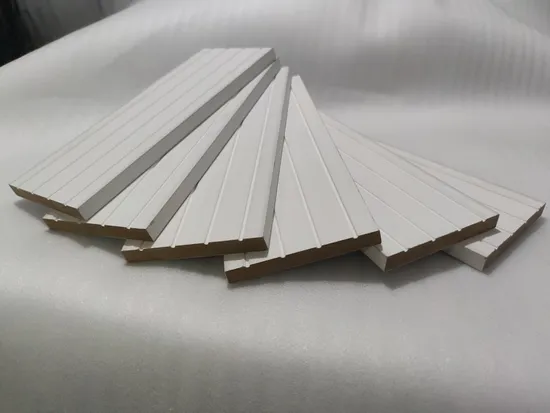 Finger Joint Pine Wood Skirting Baseboard Moulding Waterproof Wood Skirting Baseboard Trim Moulding Modern for Walls 