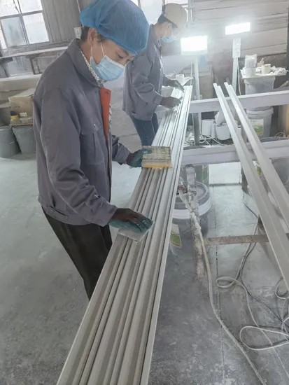 Primer Small Size Solid Wood Pine Shoe Moulding 